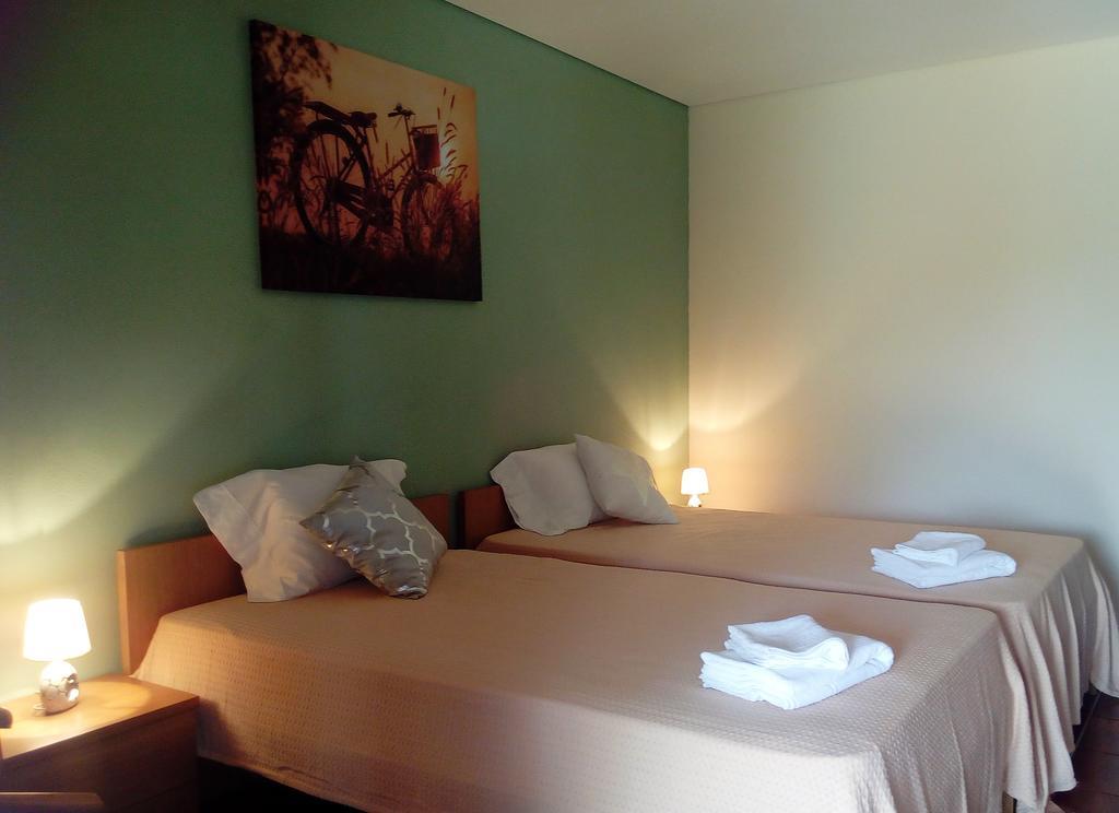 Hotel Monte Familia Ferreira à Vale de Acor Extérieur photo